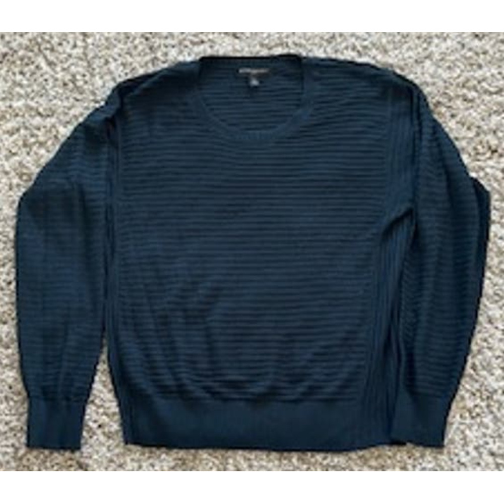 Banana Republic Women's Small - Ribbed Dark Blue Lightweight Sweater